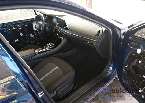 2021 Hyundai Sonata Sel z USA, uszkodzony, nr VIN 5NPEF4JA3MH102596